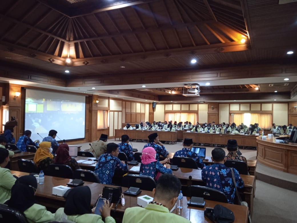 Menaruh Harapan Tinggi Kepada Mahasiswa HTN FaSya UIN Salatiga, Ketua DPRD Badung Bali: Bergabunglah Kelak Menjadi DPRD